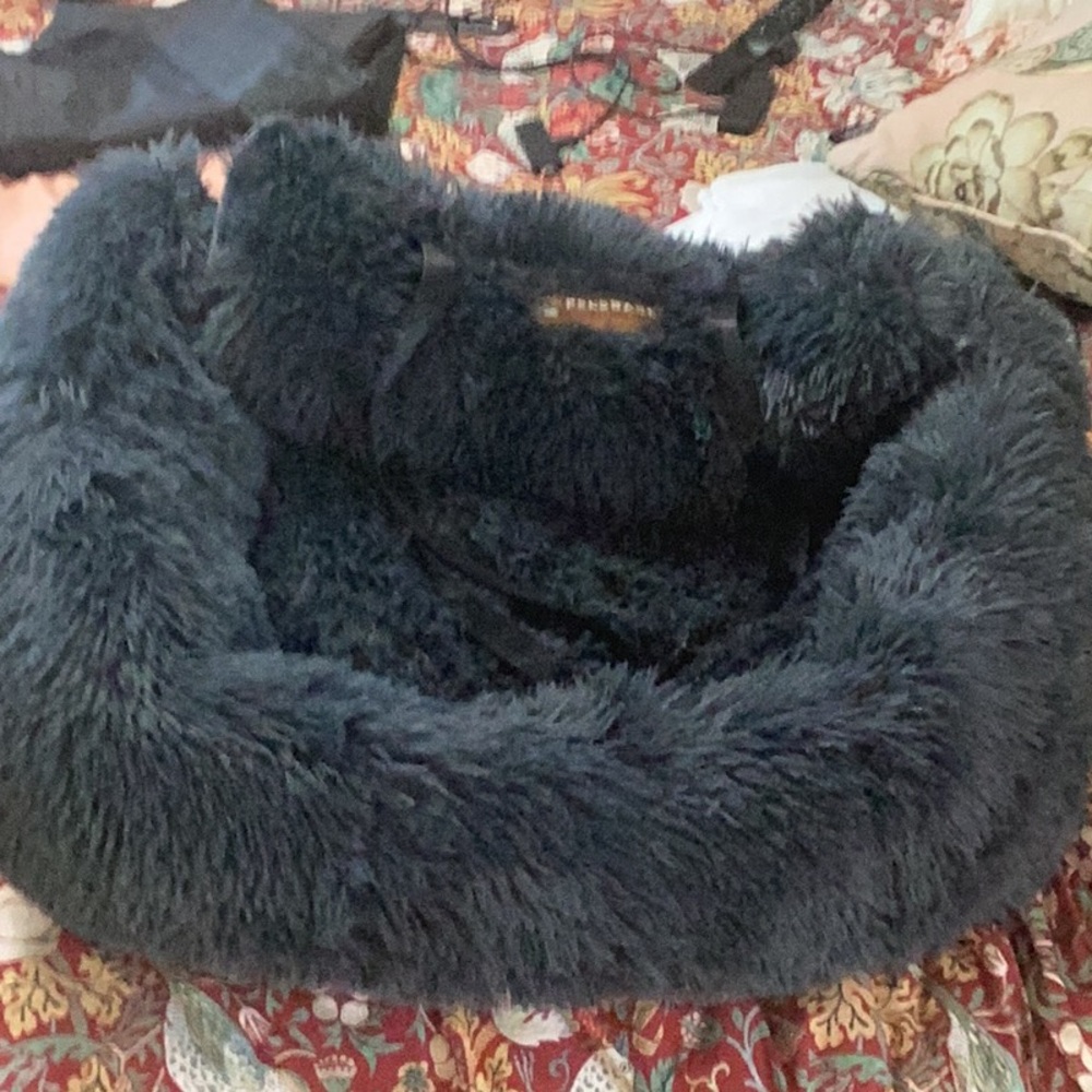 Pelsbarn car dog seat- 2 for sale/75$each/two for 120$